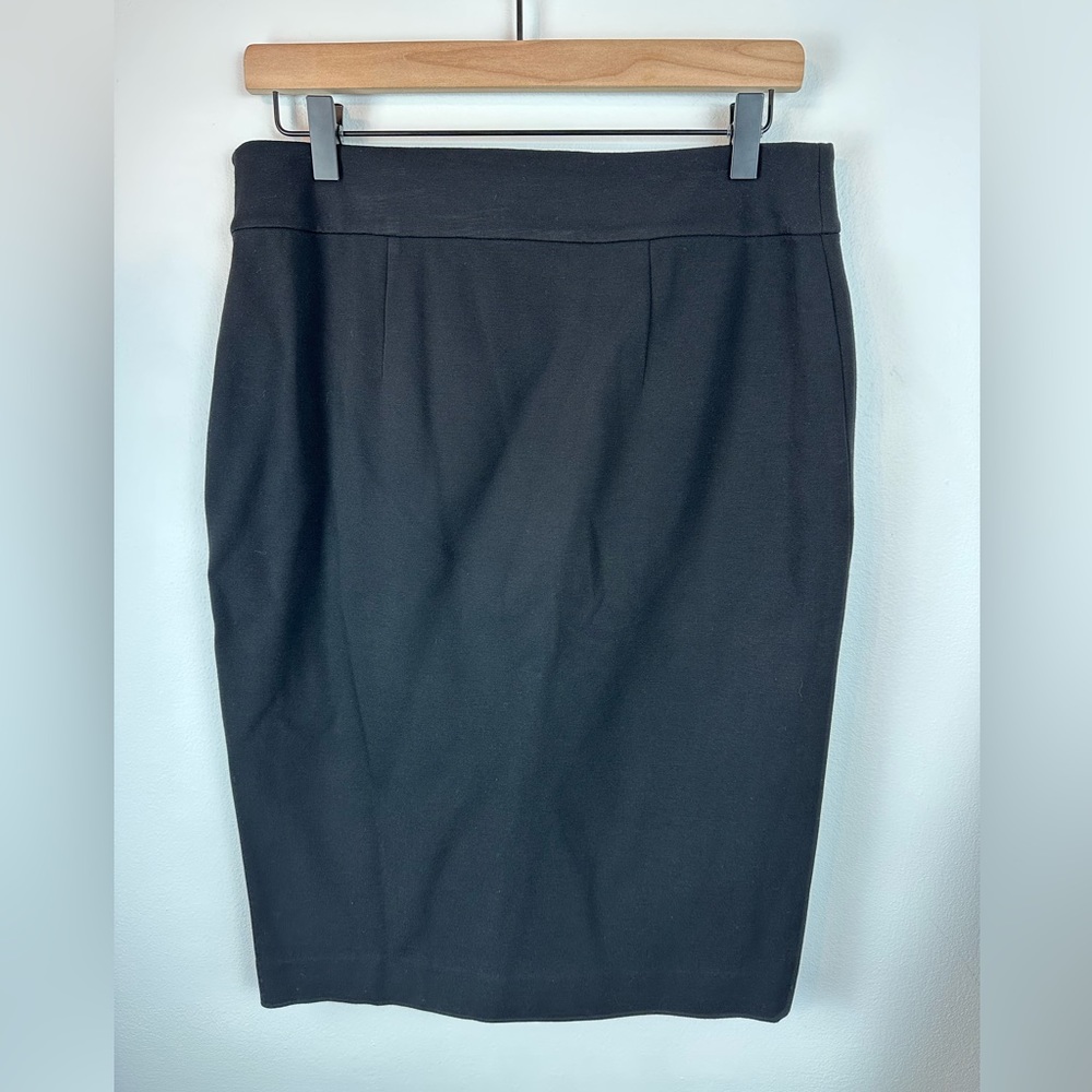 ANN TAYLOR Black Career Pencil Skirt Front Zipper Slit | Size 6 - Picture 3 of 10
